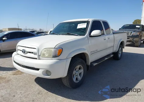 2005 Toyota Tundra Ltd V8 z USA, uszkodzony, nr VIN 5TBRT38105S459426
